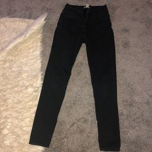 Black skinny jeans